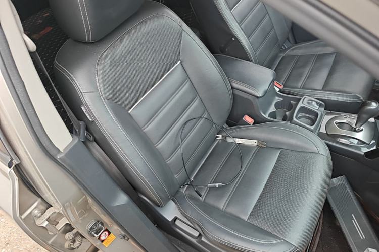 Used Renault Koleos 2016 Revised Version 2.0L Two-Wheel Drive Comfort Edition Right Front Seat