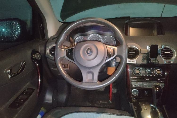 Used Renault Koleos 2016 2.5L Two-Wheel Drive Comfort & Sport Edition Steering Wheel
