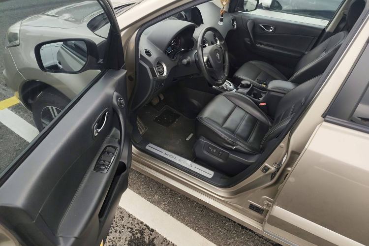 Used Renault Koleos 2016 2.0L Two-Wheel Drive Comfort Edition Driver Seat