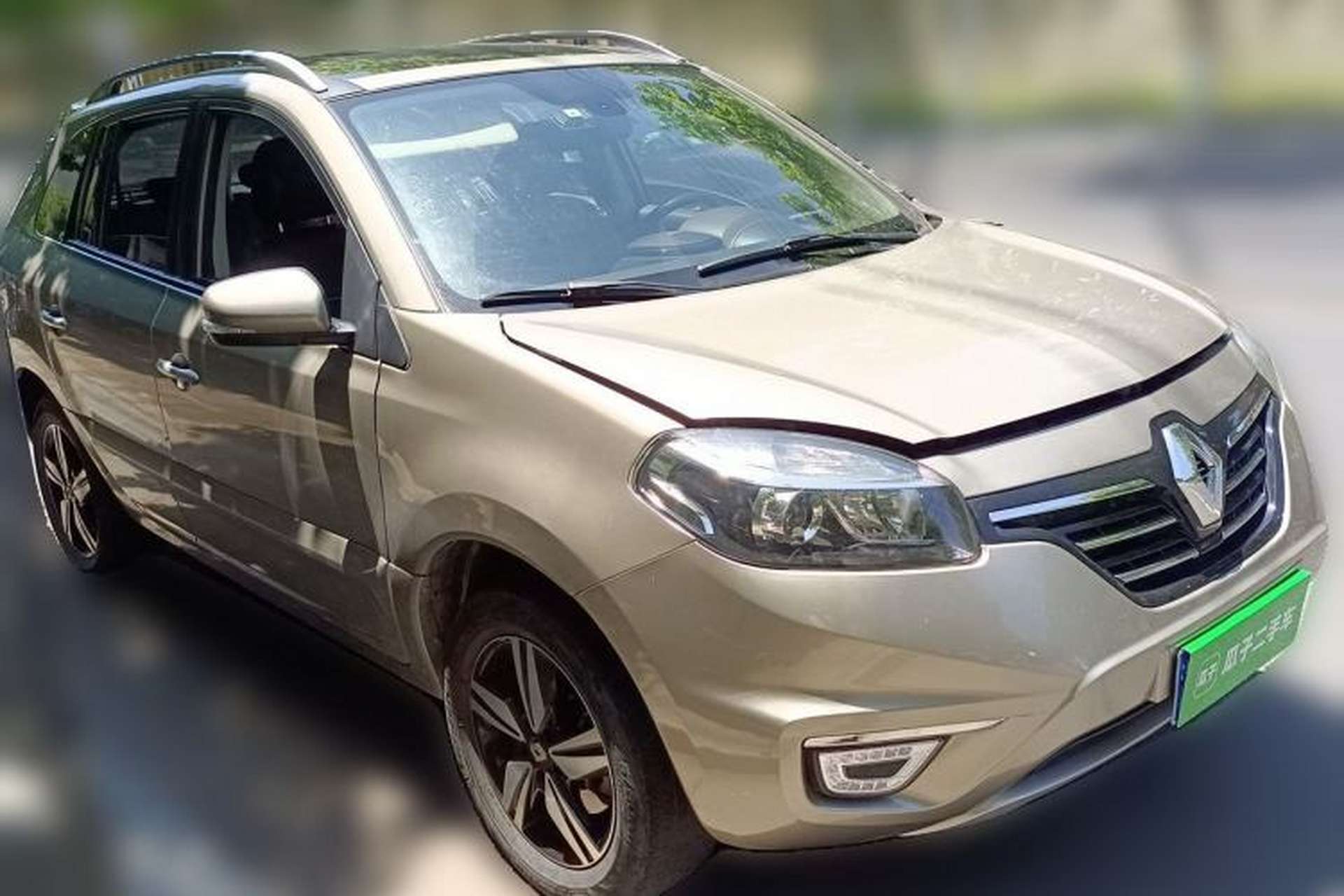 Used Renault Koleos 2016 2.0L Two-Wheel-Drive Comfort Edition with BOSE System Front Right 45 Deg