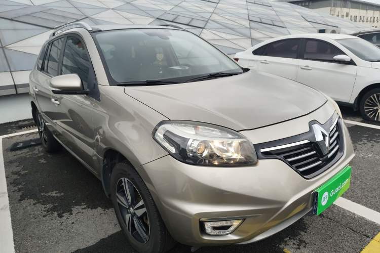 Used Renault Koleos 2016 2.0L Two-Wheel Drive Comfort Edition Front Right 45 Deg