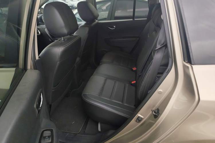 Used Renault Koleos 2016 2.0L Two-Wheel Drive Comfort Edition Left Rear Seat