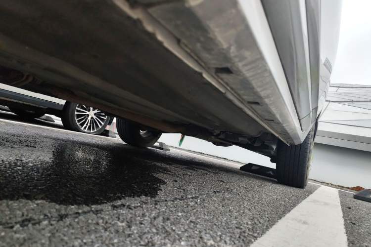 Used Renault Koleos 2016 2.0L Two-Wheel Drive Comfort Edition Left Side Sill