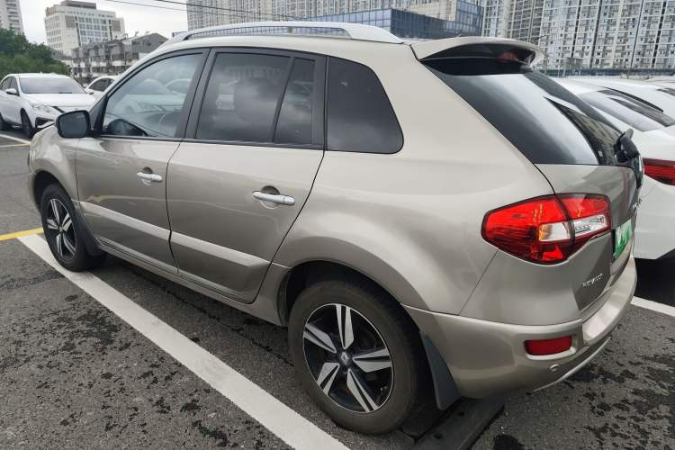 Used Renault Koleos 2016 2.0L Two-Wheel Drive Comfort Edition Left Side