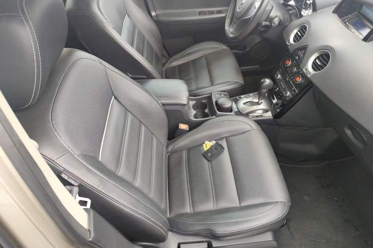 Used Renault Koleos 2016 2.0L Two-Wheel Drive Comfort Edition Right Front Seat