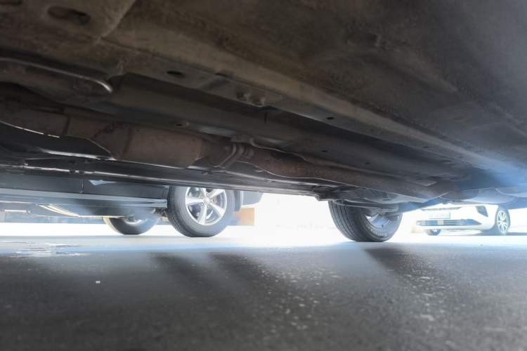 Used Renault Koleos 2016 2.0L Two-Wheel-Drive Comfort Edition with BOSE System Chassis Front Left