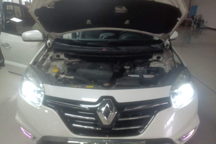 Used Renault Koleos 2016 Revised Version 2.0L Two-Wheel Drive Comfort Edition Engine Bay