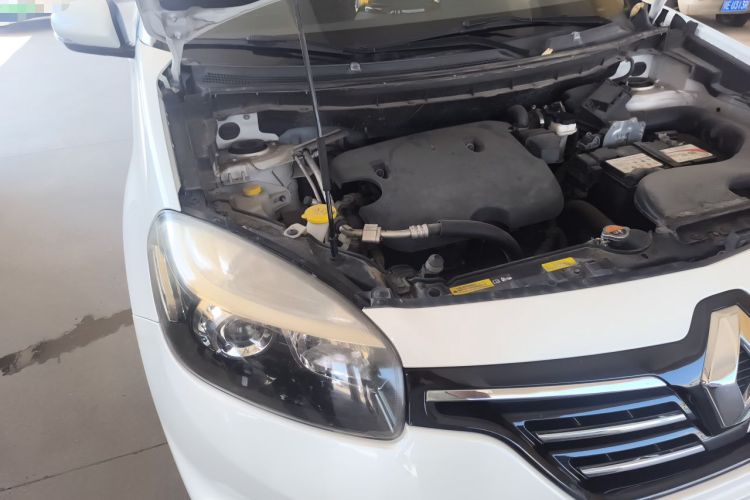Used Renault Koleos 2016 2.0L Two-Wheel-Drive Comfort Edition with BOSE System Engine Bay Right