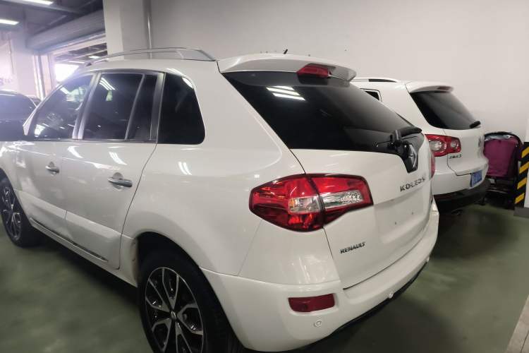 Used Renault Koleos 2016 2.5L Two-Wheel Drive Comfort & Sport Edition Exterior 5