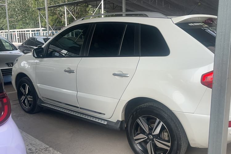 Used Renault Koleos 2016 2.0L Two-Wheel-Drive Comfort Edition with BOSE System Exterior 5