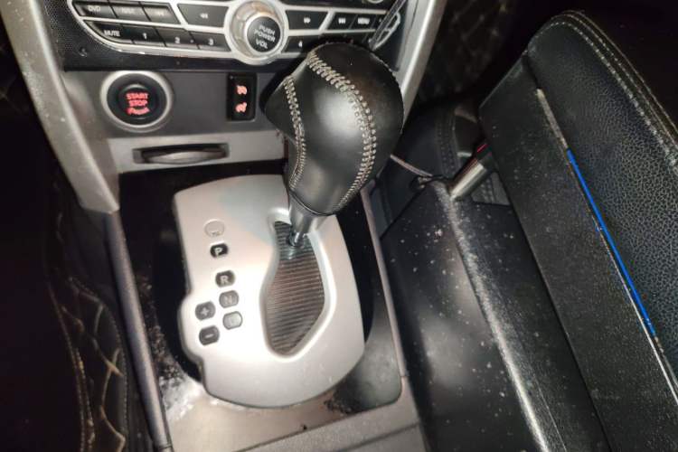 Used Renault Koleos 2016 2.0L Two-Wheel Drive Fashion Edition Gear Lever