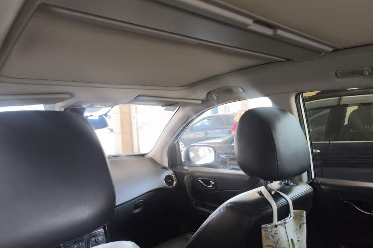 Used Renault Koleos 2016 2.0L Two-Wheel-Drive Comfort Edition with BOSE System Headliner