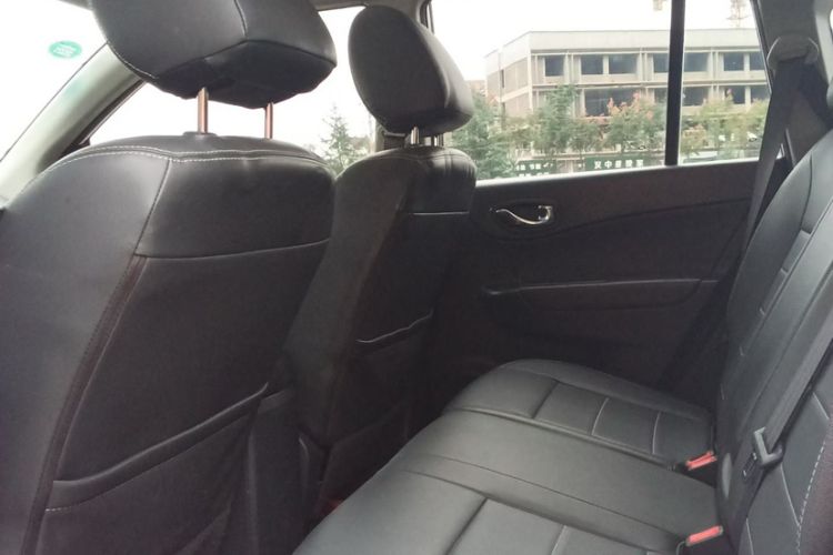 Used Renault Koleos 2016 2.0L Two-Wheel Drive Fashion Edition Interior 3