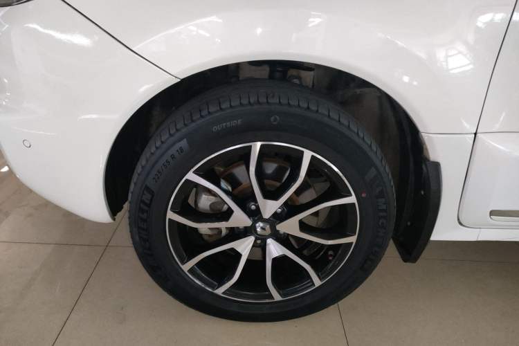 Used Renault Koleos 2016 2.5L Two-Wheel Drive Comfort & Sport Edition Left Front Wheel Hub