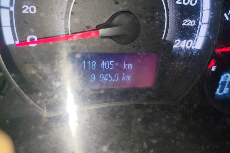 Used Renault Koleos 2016 2.0L Two-Wheel Drive Fashion Edition Odometer Close Up