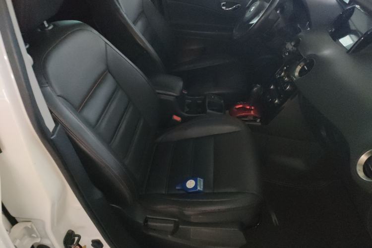 Used Renault Koleos 2016 2.5L Two-Wheel Drive Comfort & Sport Edition Right Front Seat