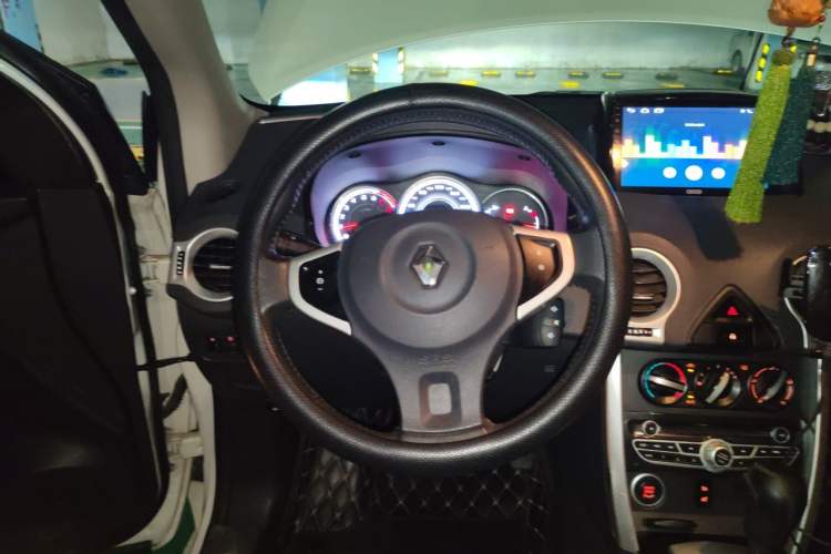 Used Renault Koleos 2016 2.0L Two-Wheel Drive Fashion Edition Steering Wheel