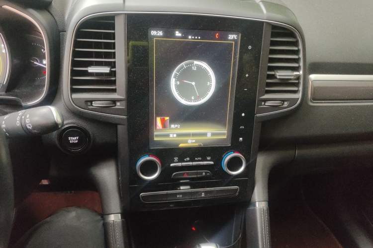 Used Renault Koleos 2017 2.5L Four-Wheel Drive Premium Edition Audio And AC Panel