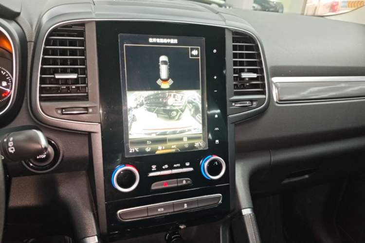 Used Renault Koleos 2017 2.0L Two-Wheel Drive Luxury Edition Audio And AC Panel