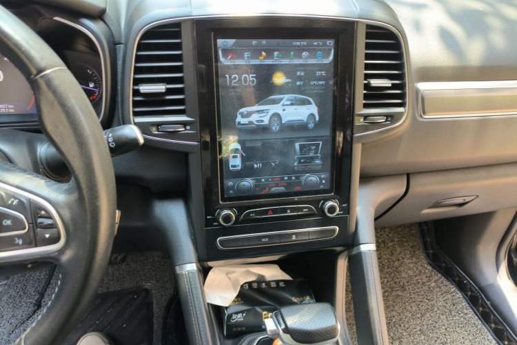 Used Renault Koleos 2017 2.0L Two-Wheel-Drive Leading Edition Audio And AC Panel