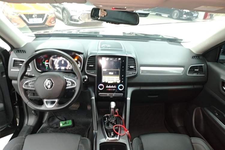Used Renault Koleos 2017 2.0L Two-Wheel Drive Luxury Edition Center Console