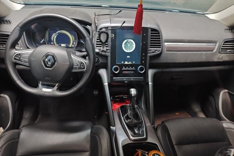 Used Renault Koleos 2017 2.0L Two-Wheel Drive Luxury Edition Center Console