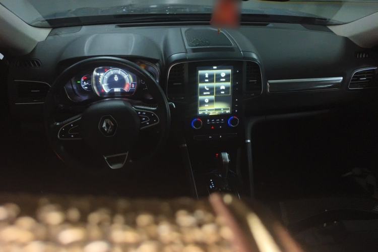 Used Renault Koleos 2017 2.0L Two-Wheel Drive Luxury Edition Center Console