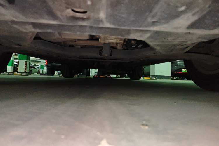 Used Renault Koleos 2017 2.0L Two-Wheel-Drive Leading Edition Chassis Front