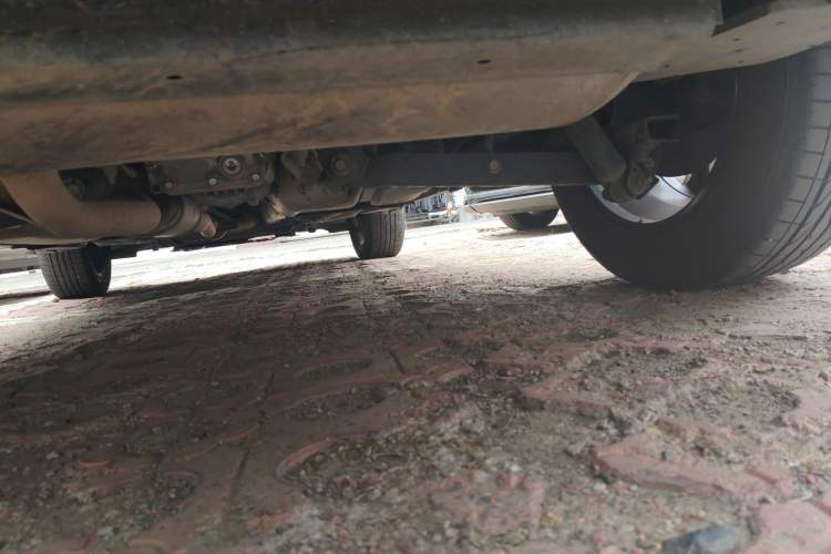 Used Renault Koleos 2017 2.5L Four-Wheel Drive Ultimate Edition Chassis Rear Right