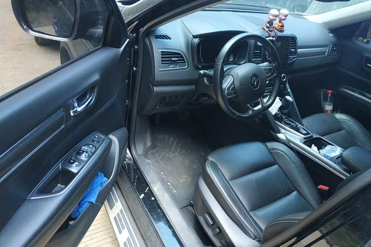 Used Renault Koleos 2017 2.0L Two-Wheel Drive Luxury Edition Driver Seat