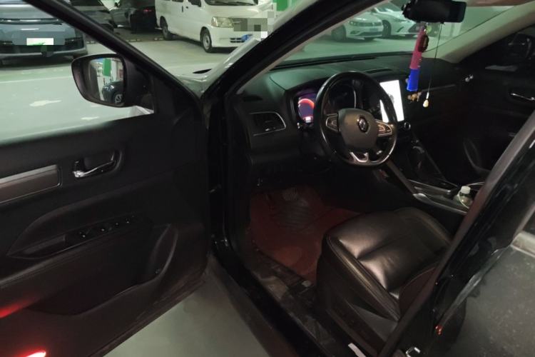 Used Renault Koleos 2017 2.0L Two-Wheel-Drive Leading Edition Driver Seat