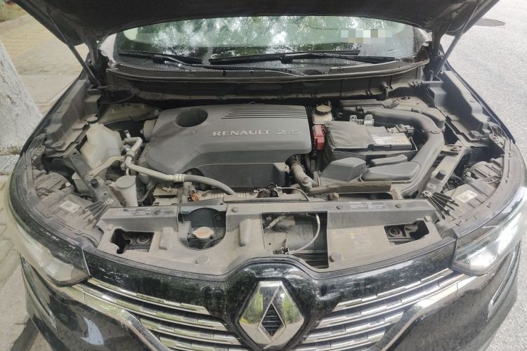 Used Renault Koleos 2017 2.5L Four-Wheel Drive Premium Edition Engine Bay