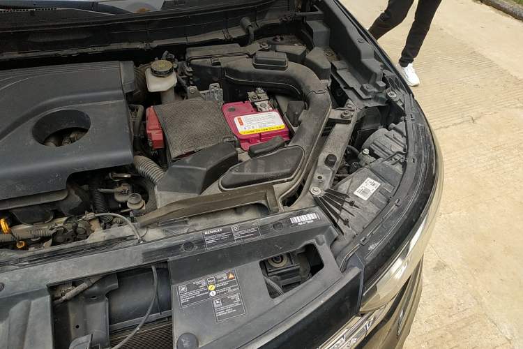Used Renault Koleos 2017 2.0L Two-Wheel Drive Luxury Edition Engine Bay Left