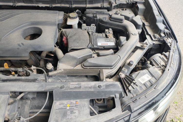 Used Renault Koleos 2017 2.0L Two-Wheel Drive Luxury Edition Engine Bay Left
