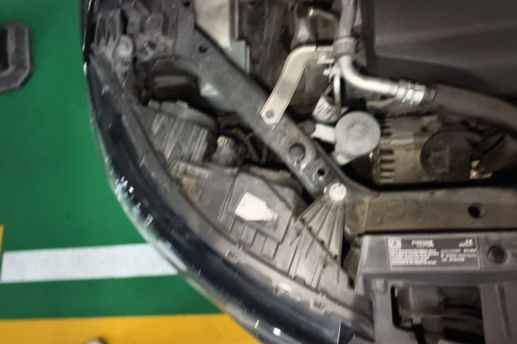 Used Renault Koleos 2017 2.0L Two-Wheel Drive Luxury Edition Engine Bay Right