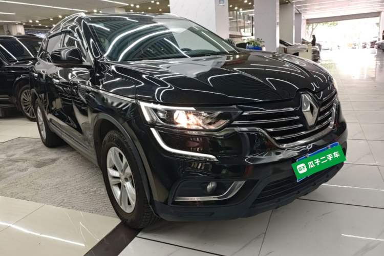 Used Renault Koleos 2017 2.0L Two-Wheel Drive Luxury Edition Front Right 45 Deg