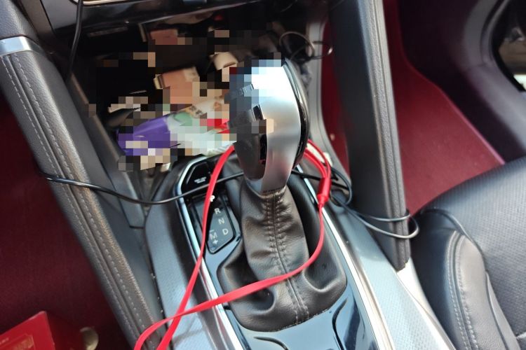 Used Renault Koleos 2017 2.0L Two-Wheel Drive Luxury Edition Gear Lever