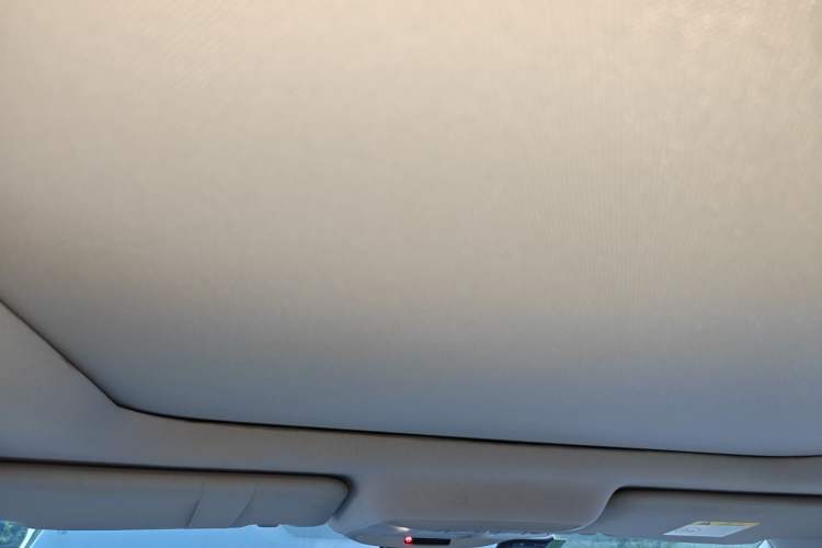 Used Renault Koleos 2017 2.0L Two-Wheel Drive Luxury Edition Headliner