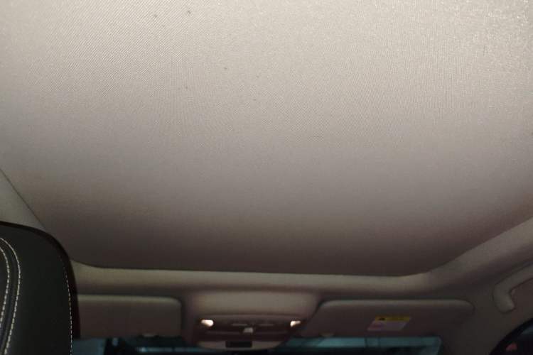 Used Renault Koleos 2017 2.0L Two-Wheel-Drive Leading Edition Headliner
