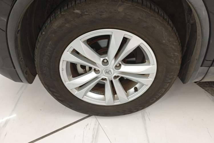 Used Renault Koleos 2017 2.0L Two-Wheel Drive Luxury Edition Left Front Wheel Hub