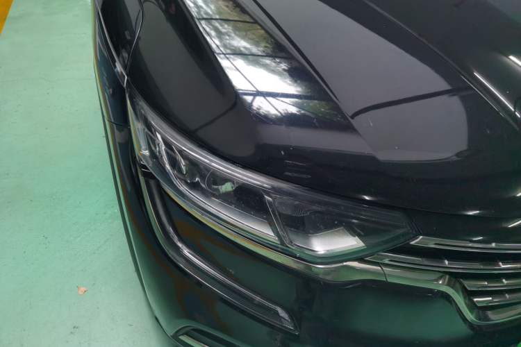 Used Renault Koleos 2017 2.5L Two-Wheel Drive Prestige Edition Right Front Headlight