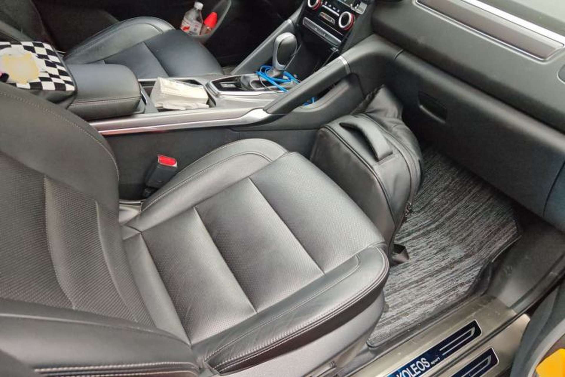 Used Renault Koleos 2017 2.5L Two-Wheel Drive Prestige Edition Right Front Seat