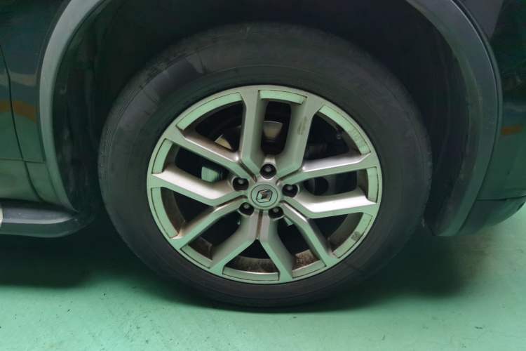 Used Renault Koleos 2017 2.5L Two-Wheel Drive Prestige Edition Right Front Wheel Hub