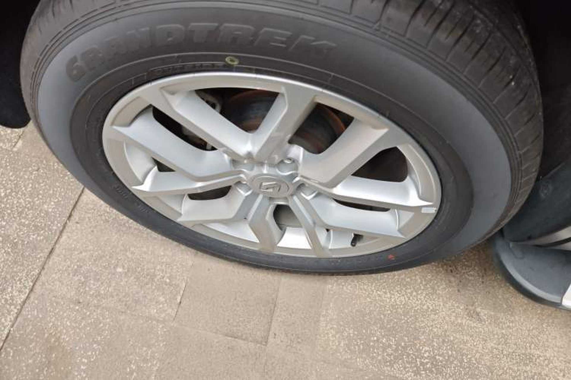 Used Renault Koleos 2017 2.5L Two-Wheel Drive Prestige Edition Right Rear Wheel Hub