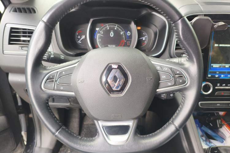 Used Renault Koleos 2017 2.0L Two-Wheel Drive Luxury Edition Steering Wheel
