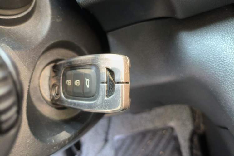 Used Renault Koleos 2017 2.0L Two-Wheel-Drive Leading Edition Vehicle Key
