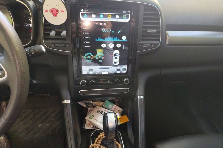 Used Renault Koleos 2017 2.0L Two-Wheel Drive Comfort Edition Audio And AC Panel