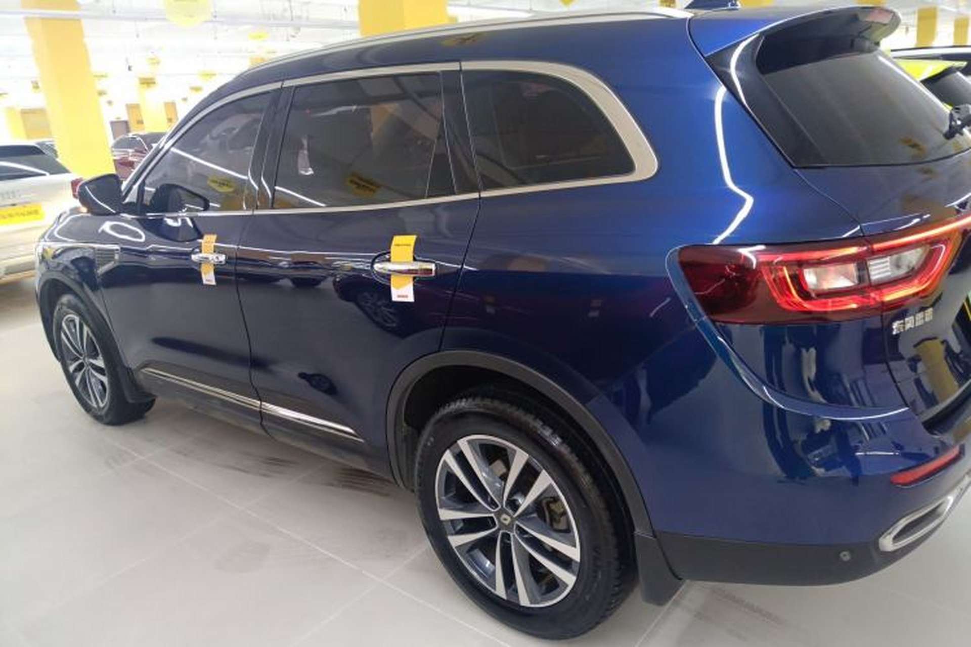 Used Renault Koleos 2017 2.5L Four-Wheel Drive Ultimate Edition Exterior 3