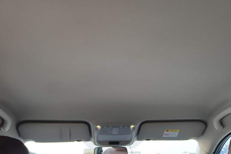 Used Renault Koleos 2017 2.0L Two-Wheel Drive Comfort Edition Headliner
