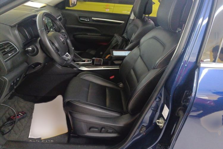 Used Renault Koleos 2017 2.5L Four-Wheel Drive Ultimate Edition Interior 2